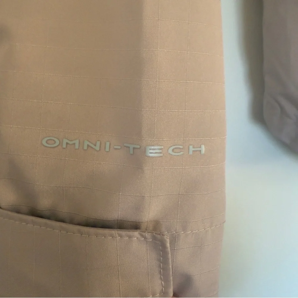 Columbia Girls' Vedder Park OMNI-TECH jacket Size: M (10-12)